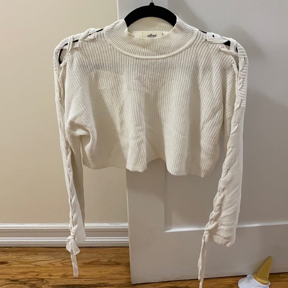 Aritzia Wilfred White Sweater